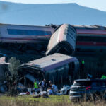 mae un roman a fost ranit in tragedia feroviara din spania bilantul a crescut la 69 de morti 6ae321e2bb384