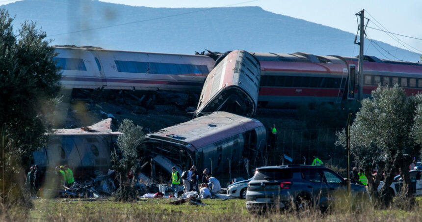 mae un roman a fost ranit in tragedia feroviara din spania bilantul a crescut la 69 de morti 6ae321e2bb384