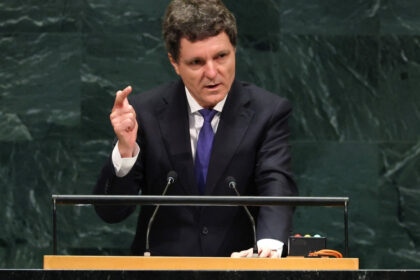 mesajul lui nicusor dan la 3 ani de la atacurile hamas din 7 octombrie nu exista nicio justificare pentru o astfel de barbarie 6ac64b11cb430