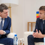 nicusor dan s a intalnit cu emmanuel macron i am transmis ingrijorarea fata de atacurile cu drone asupra navelor din marea neagra 6ad34fe2933ab