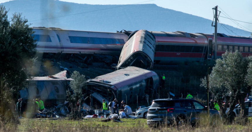 oamenii s au saturat soc si furie in spania in prima zi de doliu national dupa catastrofa feroviara soldata cu 74 de morti 6ae3996b7fc00