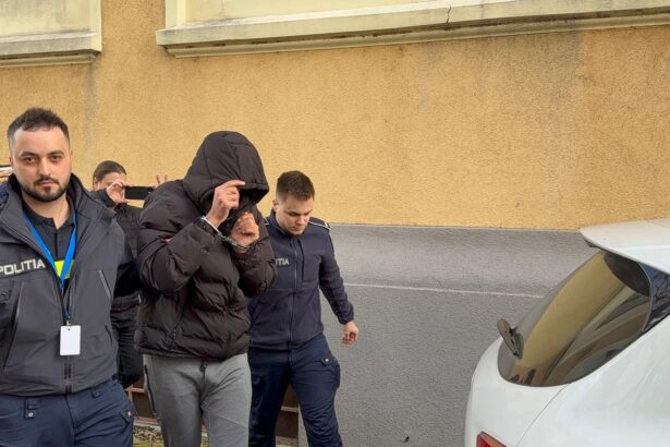 politistul care a snopit in bataie un barbat chiar in sediul politiei la cernavoda a fost condamnat iata ce pedeapsa a primit 6adf351260bf0