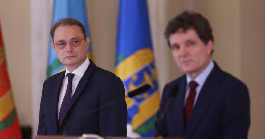 presedintele a semnat decretul pentru nominalizarea lui luca niculescu drept premier calendarul pentru votul de investitura 6ac4b341ddd14