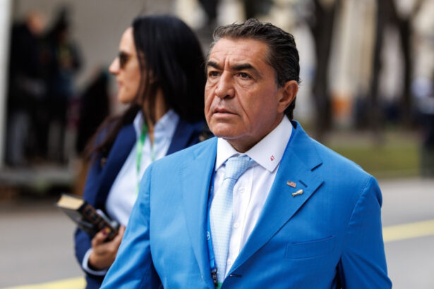prietenul controversat al lui trump paolo zampolli indepartat din administratie dupa un scandal pe e mail 6ad1d0db80bfe