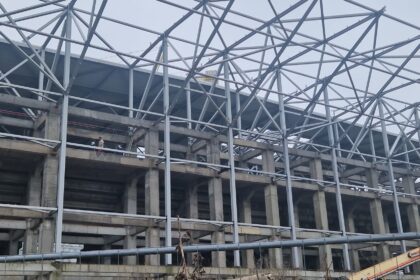 proiect inceput acum 10 ani sala polivalenta incepe sa miste din nou stadiul lucrarilor transmis de cni 6acebd93f1f72