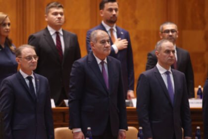 respinsa de ilie bolojan masa organizata de ancom pentru o mie de persoane in qatar a fost aprobata de noul guvern delegatie extinsa 6ae4ee99c7e49