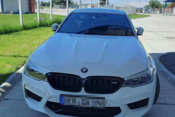 se vand cu anticipatie noua autoturisme de lux sechestrate in dosarul unor proxeneti din mangalia 6ac2595411753