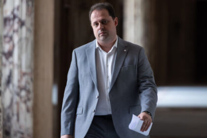 secretarul general al guvernului dan resitnec a fost eliberat din functie la cerere cine ii preia atributiile 6ad90663a092c