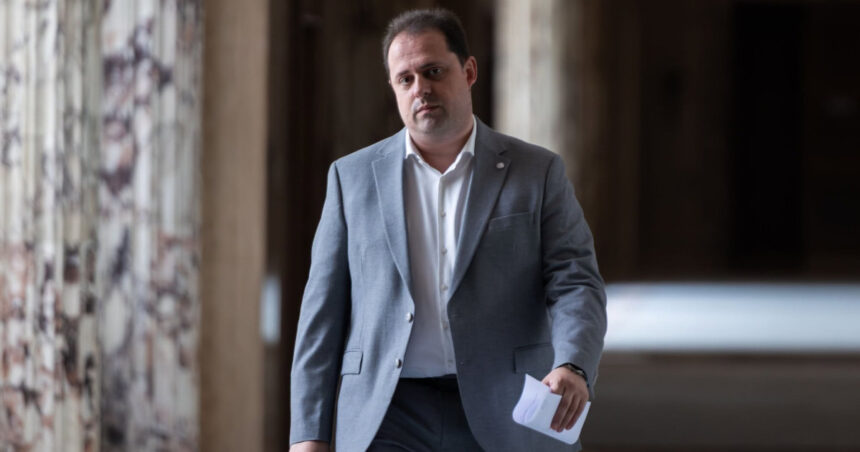 secretarul general al guvernului dan resitnec a fost eliberat din functie la cerere cine ii preia atributiile 6ad90663a092c