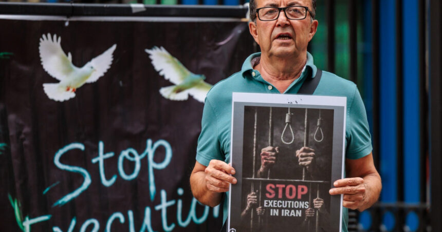studenta din iran condamnata la moarte pentru o postare online retineti mi numele poate ca nu voi mai putea vorbi niciodata 6ad9b65342937
