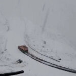 traficul rutier inchis pe transfagarasan din cauza vremii se inregistreaza ninsoare ceata si temperaturi scazute 6ae0da4996494