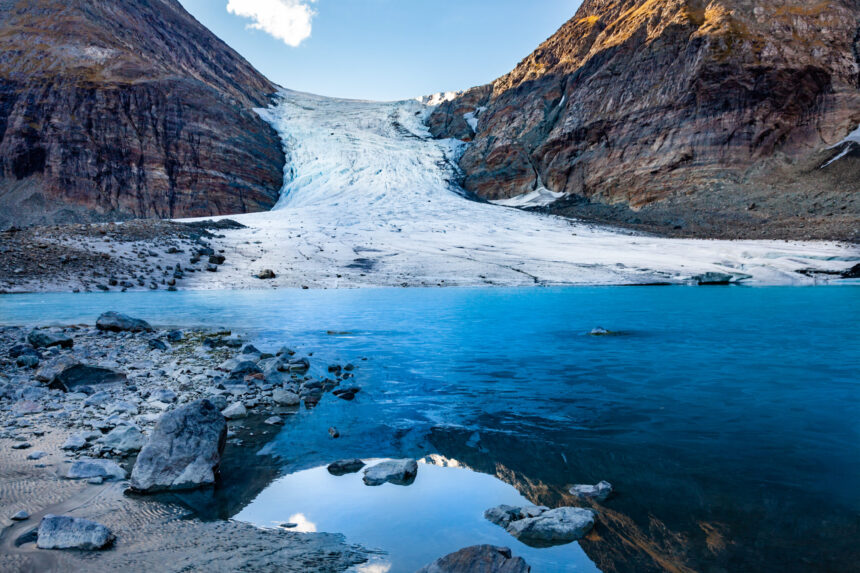 un ghetar montan impresionant din tibet a supravietuit ultimei ere glaciare 6ace42914fbc6