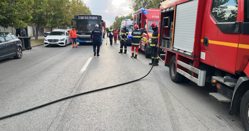 video accident intre un autobuz si un autoturism in craiova o persoana a murit iar alte sase au fost duse la spital planul rosu activat 6ad1cd2ad9b54