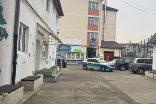 video atacul de la scoala din bistrita ar fi avut la baza ura rasiala inspector sef scolar cauta un elev de alta etnie 6ad5e4d1dcf6d
