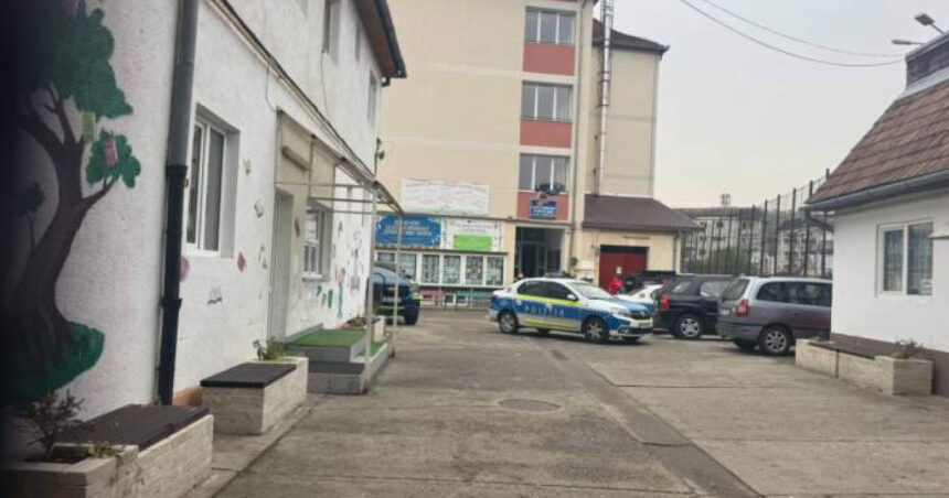 video atacul de la scoala din bistrita ar fi avut la baza ura rasiala inspector sef scolar cauta un elev de alta etnie 6ad5e4d1dcf6d