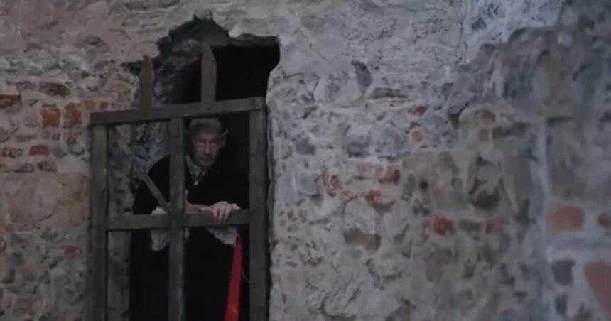 video charlie ottley promoveaza romania de halloween nu e doar despre dracula dar cu siguranta te va marca 6ae5f619991ed