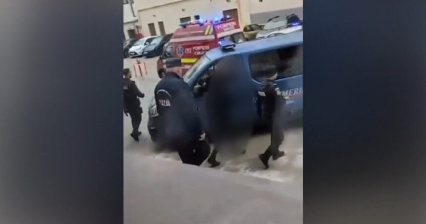 video elevul de 15 ani care si a atacat colegii cu maceta va fi supus unei expertize psihiatrice un psiholog explica ce presupune evaluarea 6adb1cebc05d9