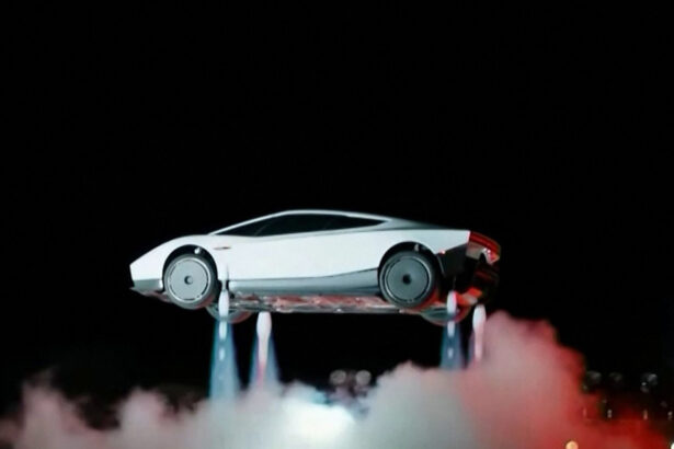 video elon musk a dezvaluit prima masina zburatoare din lume la un eveniment tesla 6ad23a5892980