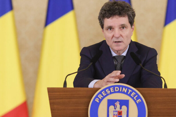 video nicusor dan discurs la investirea guvernului niculescu ce a spus despre ilie bolojan si ce asteptari are de la noul executiv 6ad7a377ec735