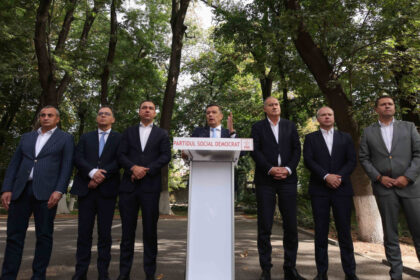 video stenograme din sedinta psd daca ne dati munitie votez cu trei maini un astfel de guvern eu am un doctorat in nicusor dan 6acfb118686ea